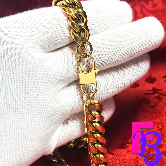 *NEW!* 12MM 24" 18K Miami Cuban Chain - Picture 4 of 11